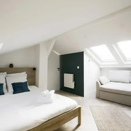 Enchanting Parisian Residence-3